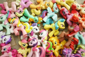 Look at all the blind bag ponies here. Look at them, Anakin!